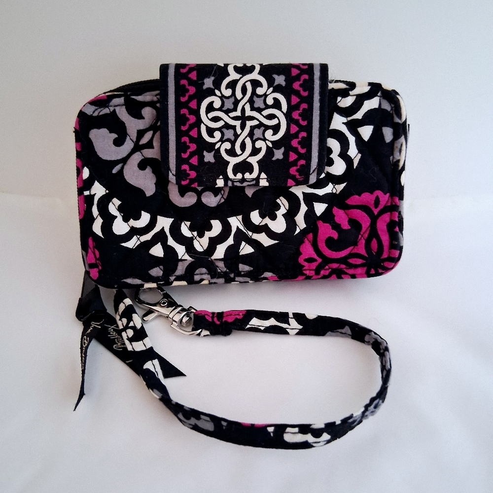 Vera Bradley Quilted Wallet Wrislet In Canterbury Magenta